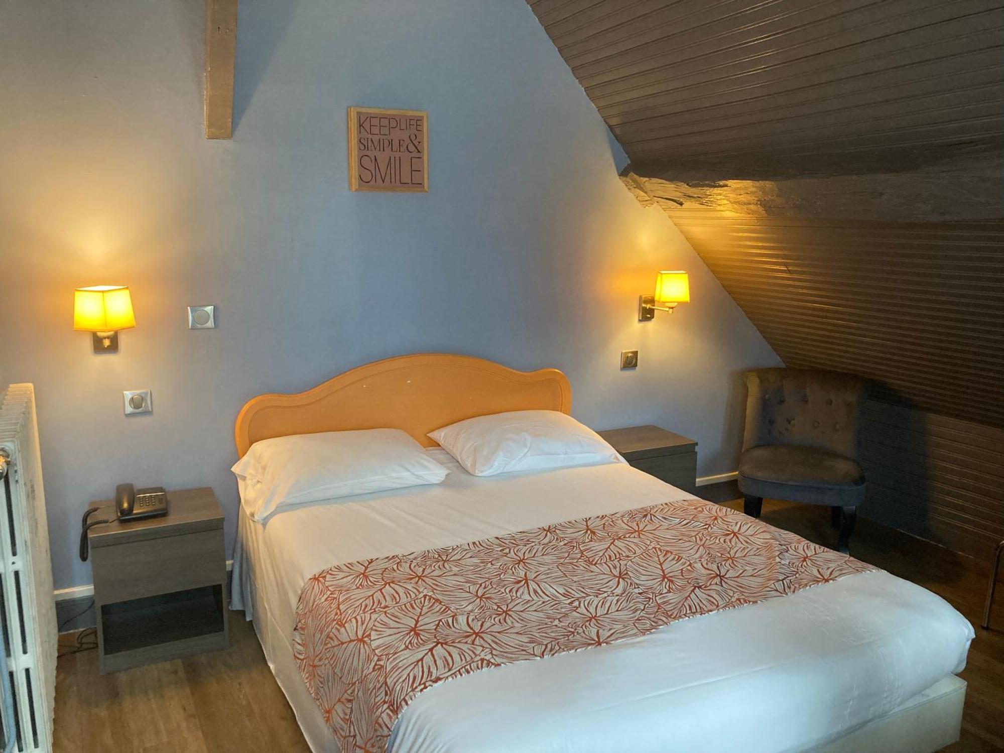 Hotel Le Bon Laboureur La Charite-sur-Loire Exterior photo
